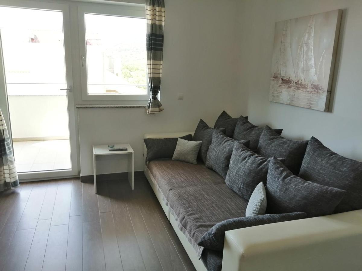 Villa Luce Apartment House カルロバッグ エクステリア 写真