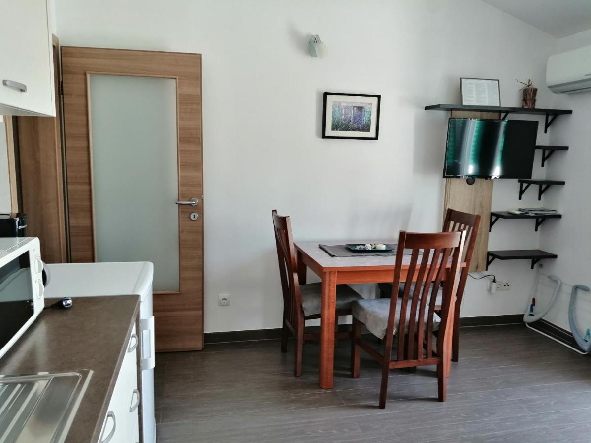 Villa Luce Apartment House カルロバッグ エクステリア 写真