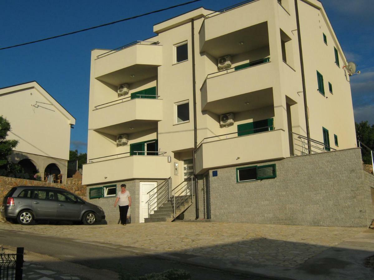 Villa Luce Apartment House カルロバッグ エクステリア 写真